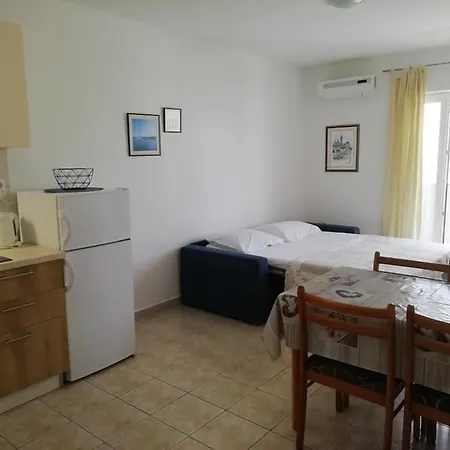 Lägenhet Roko, Sevid Marina