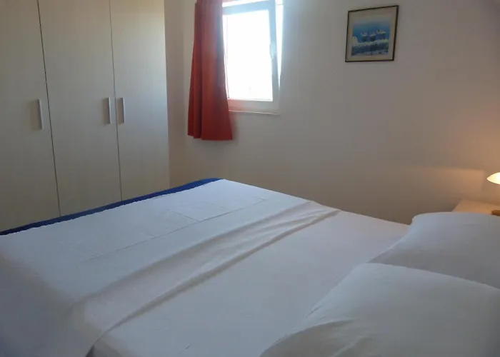 Apartment Roko, Sevid Marina