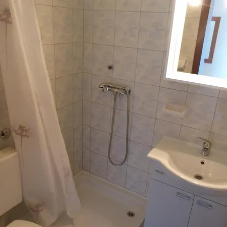 Apartment Roko, Sevid *