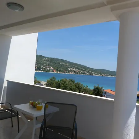 Roko, Sevid Marina